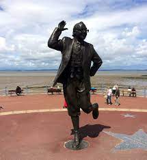 The webcam is towards the sandy beach and the long promenade of morecambe. Top 5 Reasons To Visit Morecambe In Lancashire