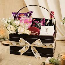 Luxury Wedding Gift Guide: Finding the Perfect Present for the Couple – The  Good Road Gifting