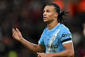 Barcelona chạy đua giành Nathan Ake nhằm khỏa lấp khoảng ...