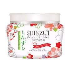 Jadi kini tak perlu lagi untuk membayar kos yang agak mahal di spa untuk melakukan scrub badan. Deretan Produk Lulur Pemutih Yang Terjamin Aman Ini Ampuh Mencerahkan Kulit Kamu