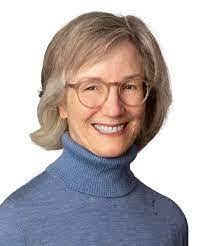 Donna Saravia's Instagram, Twitter & Facebook