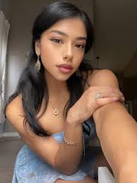 ʝσcy🎭 (@jocymew) • Threads, Say more