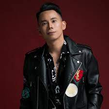 Lê bảo bình (tên thật là lê bảo bình, sinh ngày 30/01/1990 tại hà nội), là nam ca sĩ trẻ người đây là ca khúc do lê bảo bình sáng tác và thể hiện hút hơn 15 triệu lượt xem trên youtube và facebook. Le Báº£o Binh Nhac Le Báº£o Binh