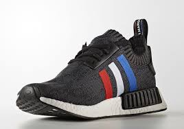 Die adidas nmd_r1 schuhe hatten schon immer ein futuristisches gefühl, aber dieses paar nimmt diese haltung einen großen sprung nach vorne ein. Adidas Nmd Rot Blau Weiss Cf9437