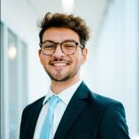 6300+ Profile mit dem Suchbegriff „Lippert“