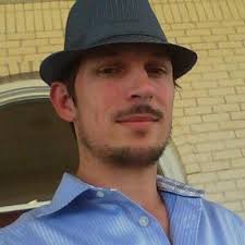 Jacque Roberts (@jacquearoberts)