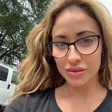 Cecilia Carter (@Sweet24647Lucy)