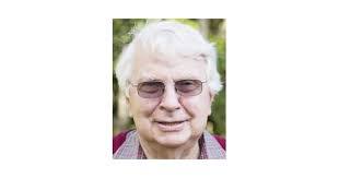 Mary Blankenbaker's Instagram, Twitter & Facebook