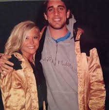 Does he have a wife or girlfriend? Aaron Rodgers Old Girlfriend Julie Leland Has Arrived