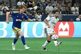 Dynamo vence o Whitecaps sem sofrer gols e iguala recorde da MLS com a quinta vitória consecutiva sem sofrer gols.