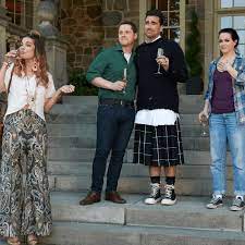 Simply The Best Schitt S Creek Season 6 Quotes Alexis Rose Outfits Season 6 Rose Outfits Schitts Creek