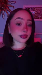 Mia Bonner (@annoyingbot202)