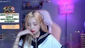 에디린 빵댕이 vs 유혜디 빵댕이. Cvjqqtezyq Ydm