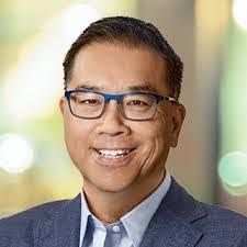 Sebastian Siwik's Instagram, Twitter & Facebook