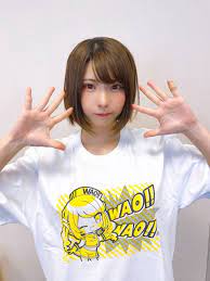 えなこ on X: 「えなこ×everytokyoコラボ」Wao!! イラストTシャツの受注受付が開始されました！ ぜひゲットしてくださいね🐕✨  ▶️t.coy48xiqr4Bg t.coxoWvWy86pW  X