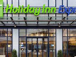 This hotel offers accommodation in tiergarten district with nearby access to kurfurstendamm. Holiday Inn Express Berlin City Centre Berlin De