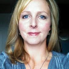 Tonya Metz's Instagram, Twitter & Facebook