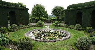 Kolbsheim Chateau 21 Chateau De Kolbsheim Wikipedia In 2020 Bird Bath Decor Outdoor Decor