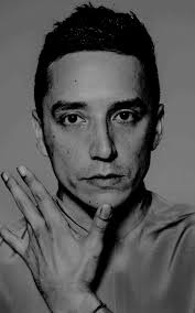 listing des avatars › choose your face.