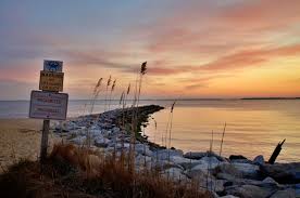 The state park is known for the popularity of its swimming beach, with annual attendance exceeding one million visitors. Sandy Point State Park This Morning Maryland