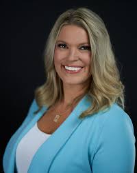 Amber Purcell's Instagram, Twitter & Facebook