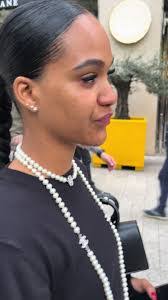 Vanessa Macklin's Instagram, Twitter & Facebook