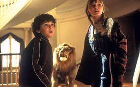 Robin williams stars in this story about two orphans who find a magical board game and unleash a fresh rampage of vicious beasts. Pin On Best Movies