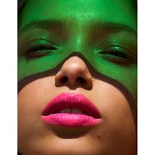 Blonde Hair Colour: Shari Reynolds