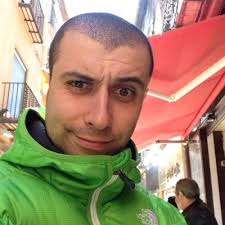 Albert Tirado (@alberttiri)