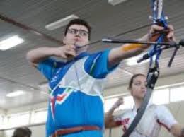 Il tiro con l'arco richiede una grande stabilità : La Tecnica Di Tiro Arco Sport Spigarelli