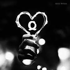 Here we have biggest and best collection of cool attitude one line status, attitude whatsapp dp for boys . A To Z Stylish Alphabets Images With Heart In Hand Download Dp Pics Wallpaper Dp