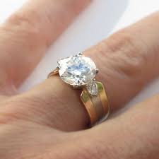 Vintage Cartier Engagement Ring With Yellow Gold Cartierengagementrings Cartier Diamond Rings Engagement Rings Cartier Diamond Engagement Rings