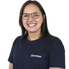 Lisa Wiederhold's Instagram, Twitter & Facebook