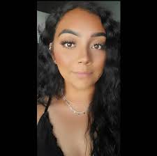 What size cake pan would you use for a 25-person serving in Orem, Utah?