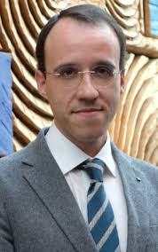 Prof. Doutor Miguel Abreu eleito presidente da Sociedade Portuguesa de  Oncologia