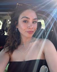 Julia Raine (@juliaaraine) • Instagram photos and videos