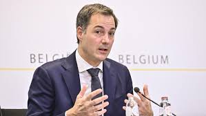 Alexander de croo was born on november 3, 1975 in vilvoorde, belgium. Alexander De Croo La Crise Du Covid Est Un Marathon Qui Durera Encore Au Moins Jusqu A L Ete Prochain Le Soir