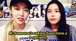 Solar S Boyfriend Is Moonbyul Yongkong Byulkong Moments Mamamoo Moonsun Moonbyul Solar Gif Memes K Idols