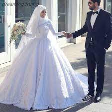 Muslim wedding gown hijabi wedding muslimah wedding dress pakistani wedding dresses dress wedding islam wedding turkish wedding wedding hijab styles are no different in the muslim culture. Saudi Arabian Muslim White Wedding Dresses With Hijab D Luxury Lace Saudi Arabian Long Sleeve Bridal Gown Wedding Dress Wedding Dresses Aliexpress