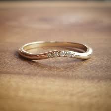Yellow Gold Curved Wedding Band For Women Contour Wedding Etsy Gold Diamond Wedding Rings Diamond Wedding Bands Gold Wedding Bands Women
