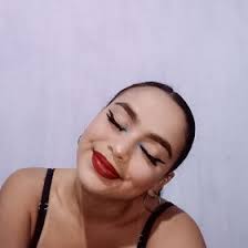 Esme Castro (esme29122000)