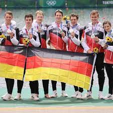 Deutschlands tennisstar alexander zverev ist bei den olympischen spielen souverän ins achtelfinale eingezogen. 8unvhmfcutxklm