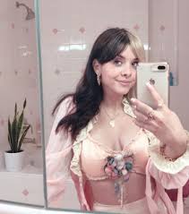 Melanie martinez instagram followers 2016 search the worlds information. Melanie Instagram Images On Favim Com
