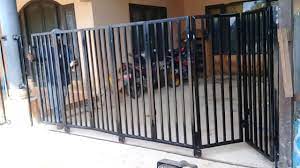 Roda handerson salah satu model roda untuk pintu lipat atau pintu dorong. Pintu Pagar Lipat Satu Roda Youtube