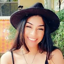 Jacqueline Renna's Instagram, Twitter & Facebook