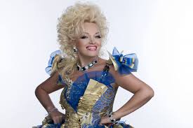 У нее была обычная советская семья. Nadezhda Kadysheva Biografiya Lichnaya Zhizn Vikipediya Syn Grigorij Aleksandrovich Kostyuk