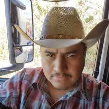 Tacoma híbrida eléctrica (HEV), orgullosamente hecha en México, se suma  como el décimo modelo en nuestro portafolio con esta tecnología  sustentable. Seguimos comprometidos con la electrificación y la reducción  de emisiones de