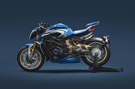 The mill generates a maximum power of 140hp at 12,300rpm and a peak. Mv Agusta Presents The Brutale 1000 Rr Blue White Ml Webbikeworld