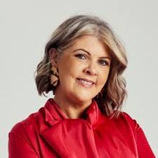 Angela Savage (@angelatsavage)