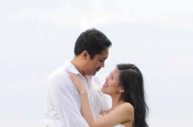 After checking the messages and call log, you also want to see the list of installed apps. I Met My Husband On A Social Networking Site Glee Dating
